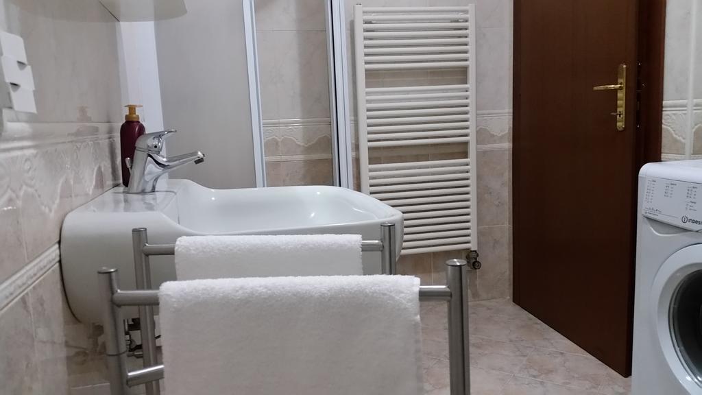 Apartament Bilocale Via Imola 4 Werona Zewnętrze zdjęcie