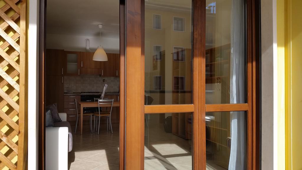Apartament Bilocale Via Imola 4 Werona Zewnętrze zdjęcie