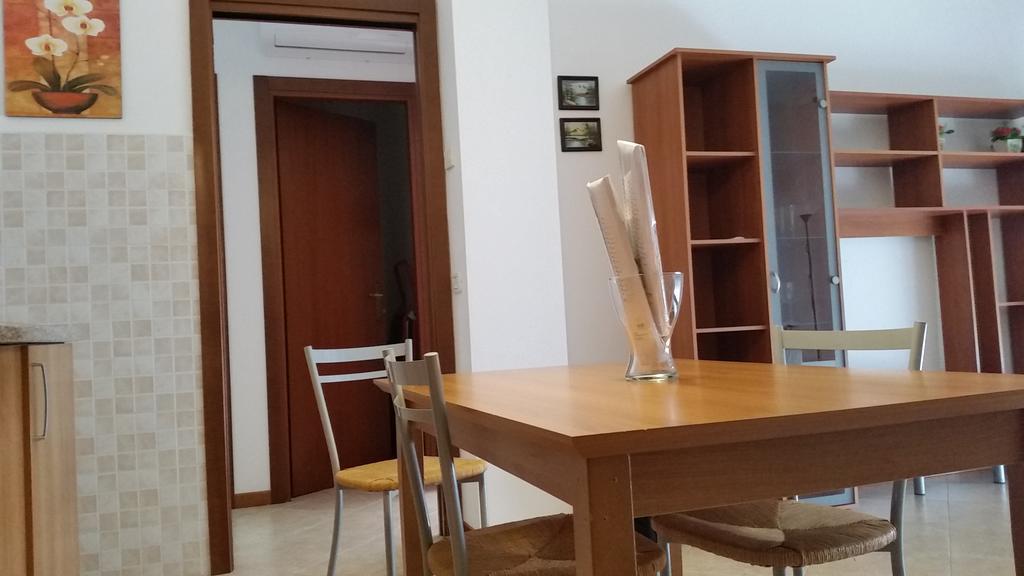 Apartament Bilocale Via Imola 4 Werona Zewnętrze zdjęcie