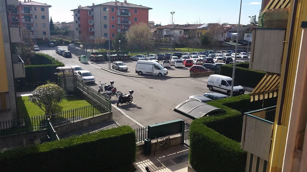 Apartament Bilocale Via Imola 4 Werona Zewnętrze zdjęcie