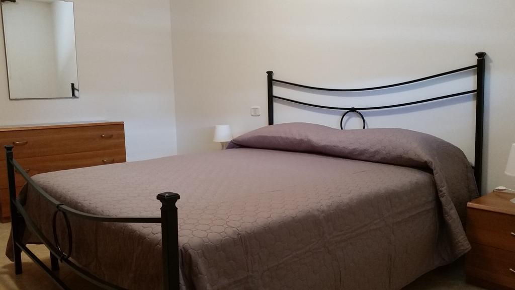 Apartament Bilocale Via Imola 4 Werona Zewnętrze zdjęcie