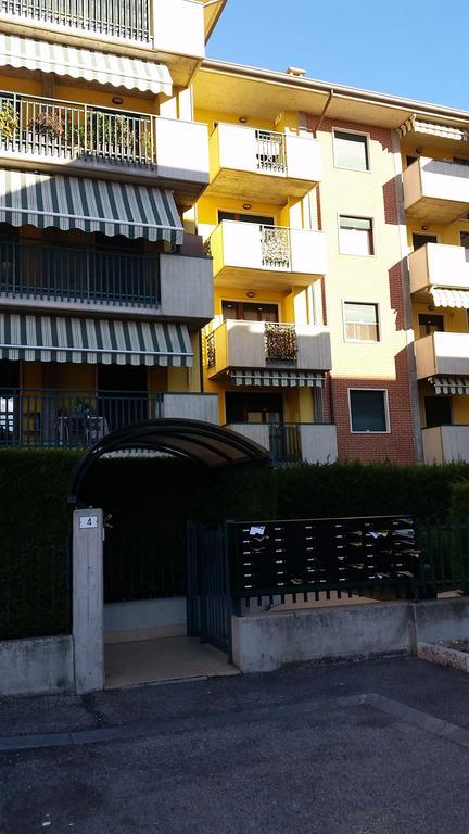 Apartament Bilocale Via Imola 4 Werona Zewnętrze zdjęcie