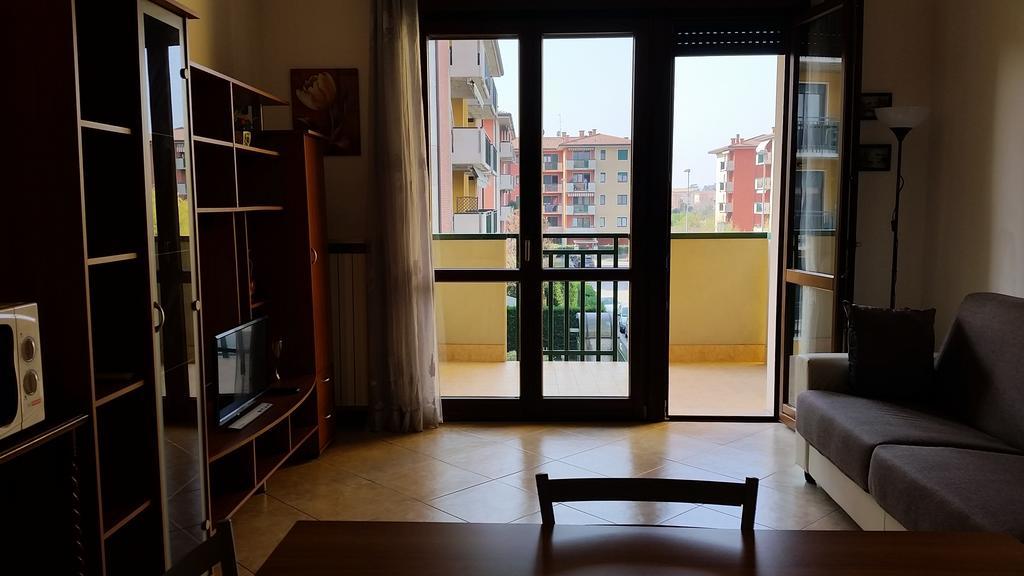 Apartament Bilocale Via Imola 4 Werona Zewnętrze zdjęcie