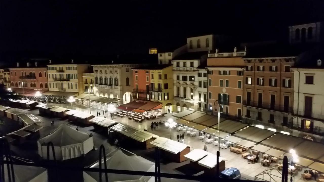 Apartament Bilocale Via Imola 4 Werona Zewnętrze zdjęcie